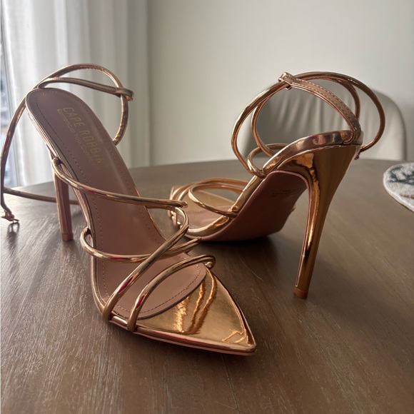 Cape Robbin Women’s Strappy Pointy Open Toe Ankle Strap Stiletto Size 7 - Picture 2 of 3